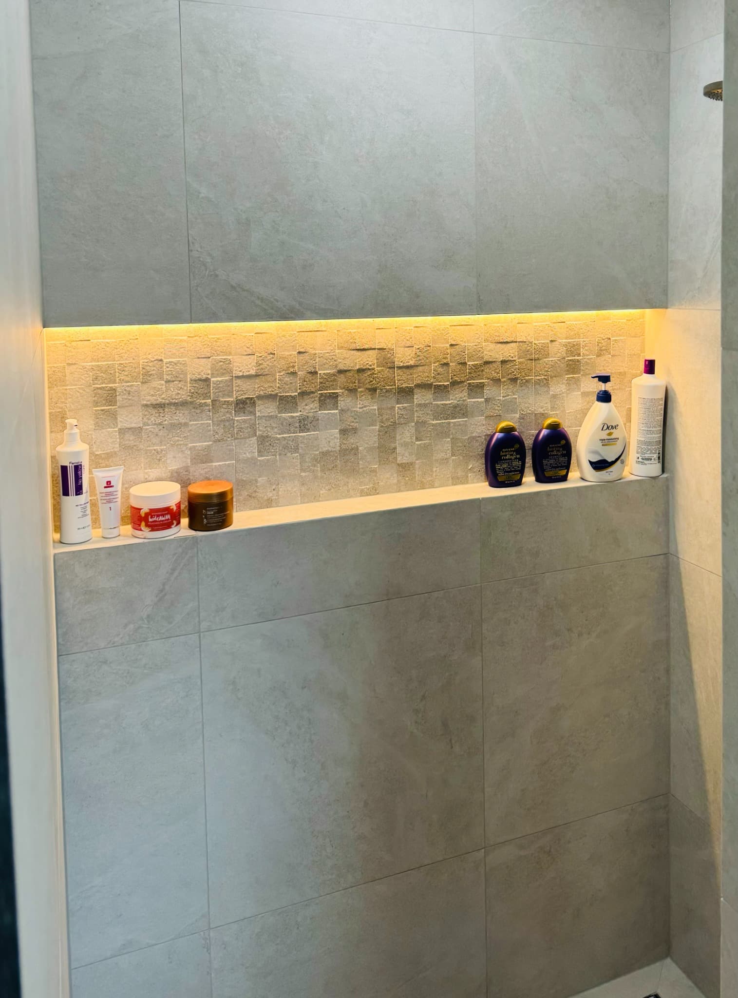 Shower niche lighting